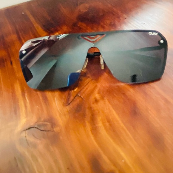 Quay Australia Gold Aviator and Black Square Sunglasses - Picture 7 of 14